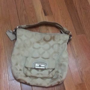 COACH SHOULDER BAG SALE